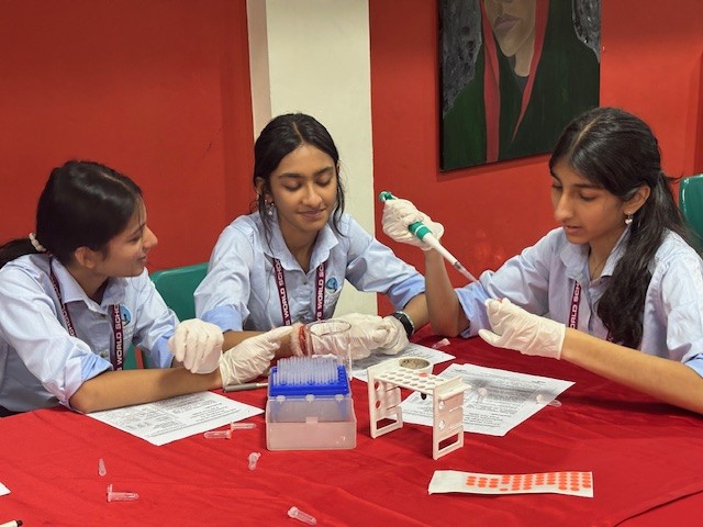 Exploring the Blueprint of Life: DNA Science Workshop at Pathways